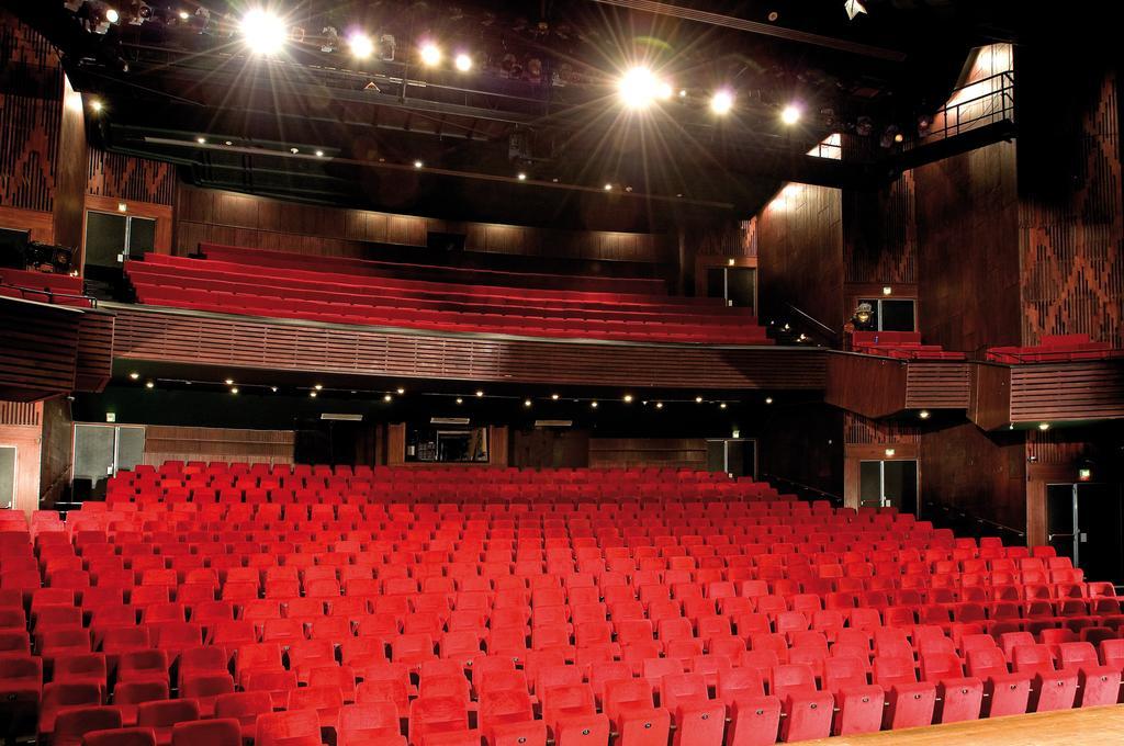 Van Der Valk Theaterhotel Алмело Екстер'єр фото